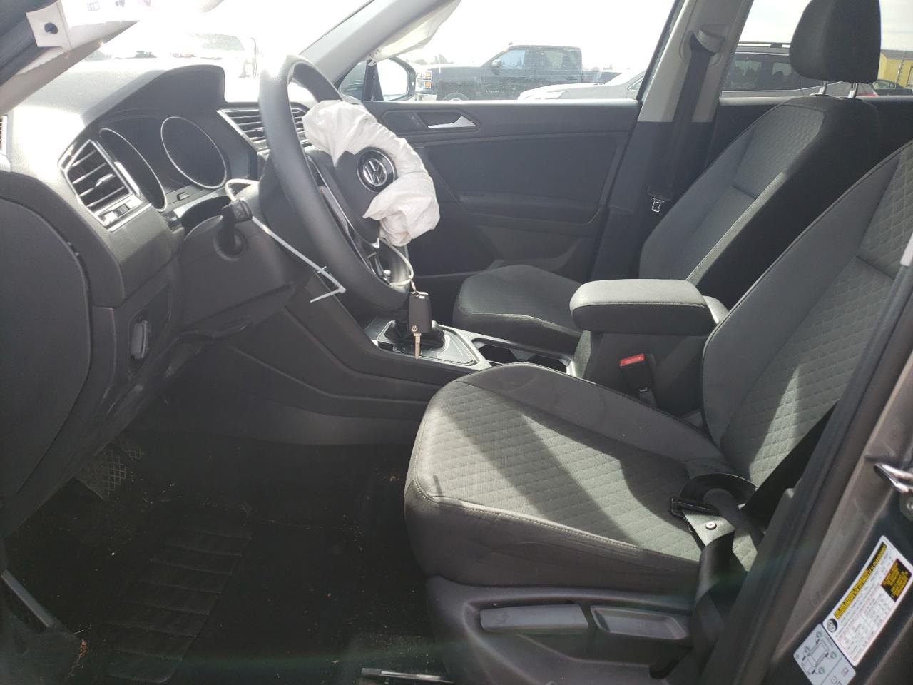 2019 Volkswagen Tiguan VIN 3VV1B7AX7KM023411 Copart auction photo, front end damage thumbnail 7