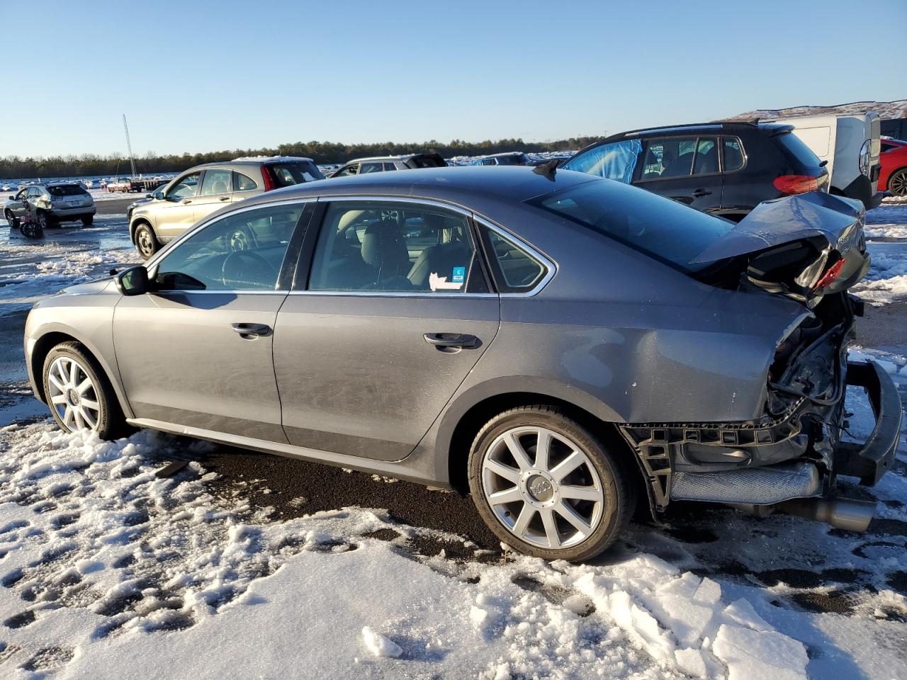 2015 Volkswagen Passat VIN 1VWAT7A39FC119733 Copart auction photo, rear end damage thumbnail 2