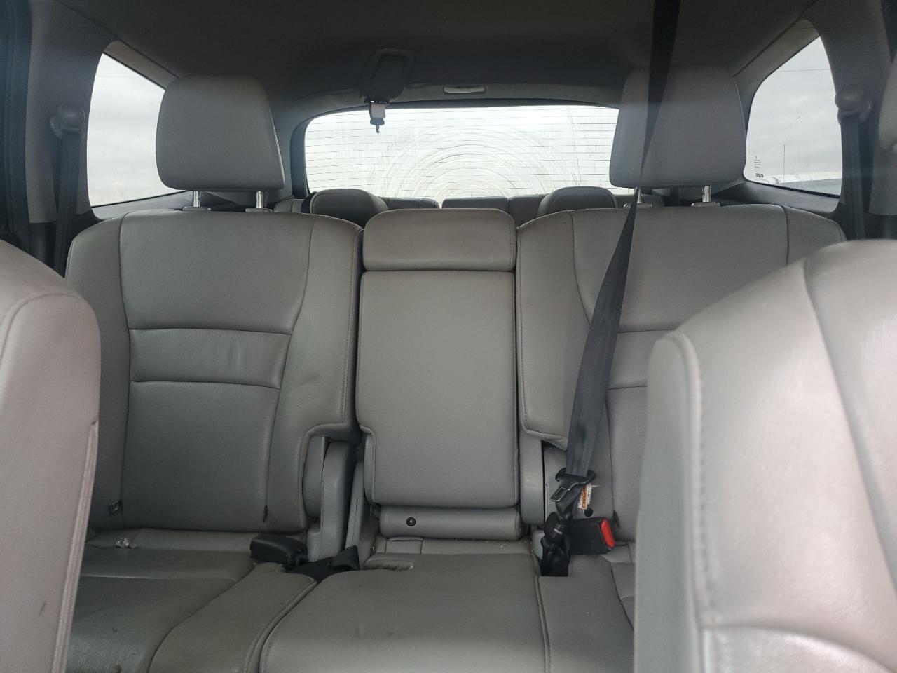 2019 Honda Pilot VIN 5FNYF6H50KB044203 Copart auction photo, water/flood damage thumbnail 10