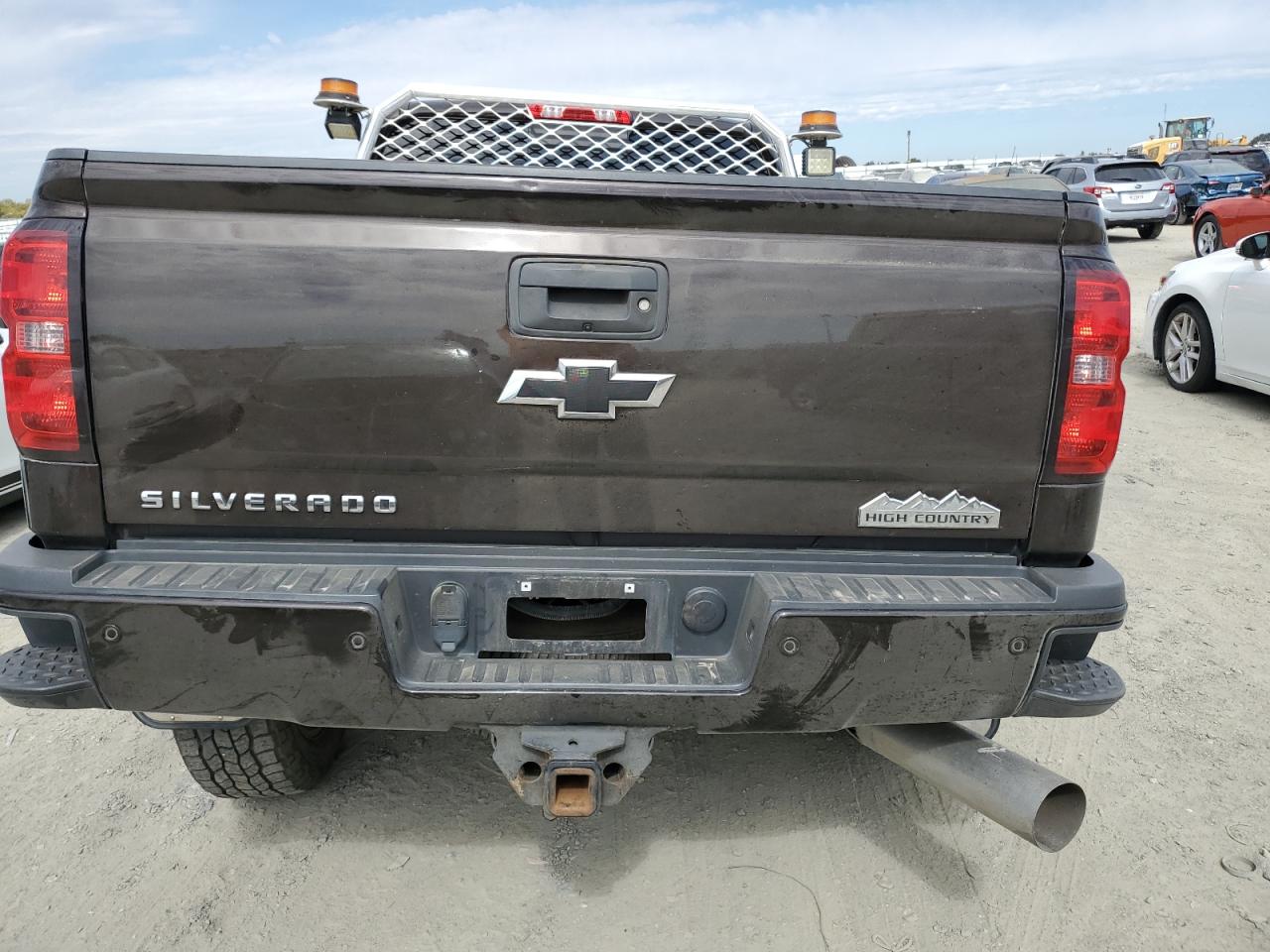 2018 Chevrolet Silverado VIN 1GC1KXEY8JF108323 Copart auction photo, front end / side damage thumbnail 6