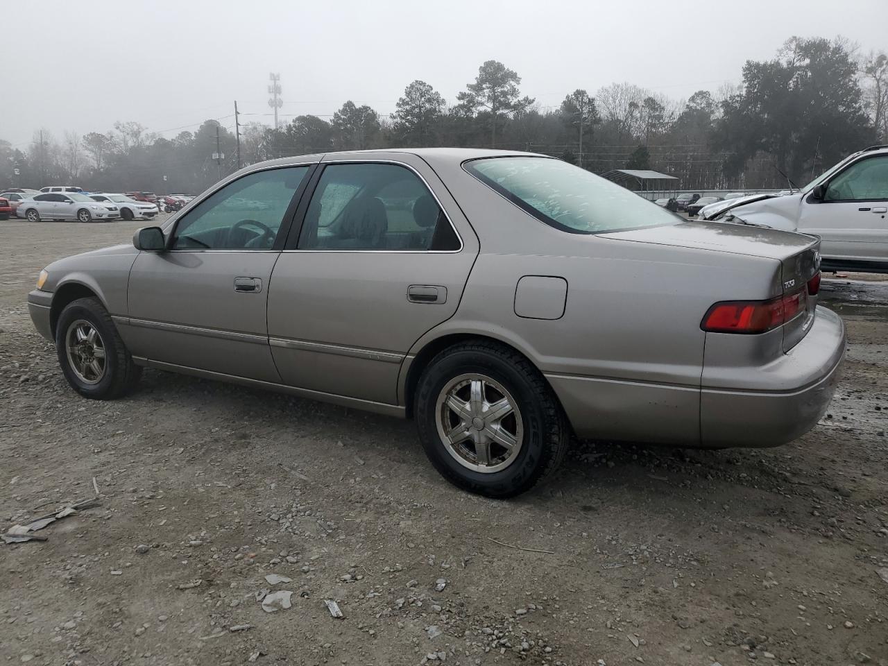 1998 Toyota Camry VIN 4T1BG22K5WU268439 Copart auction photo, rear end damage thumbnail 2