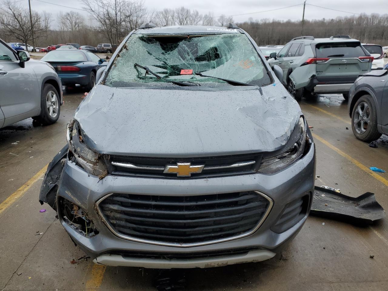 2019 Chevrolet Trax VIN KL7CJLSB7KB767584 Copart auction photo, rollover / all over damage thumbnail 5