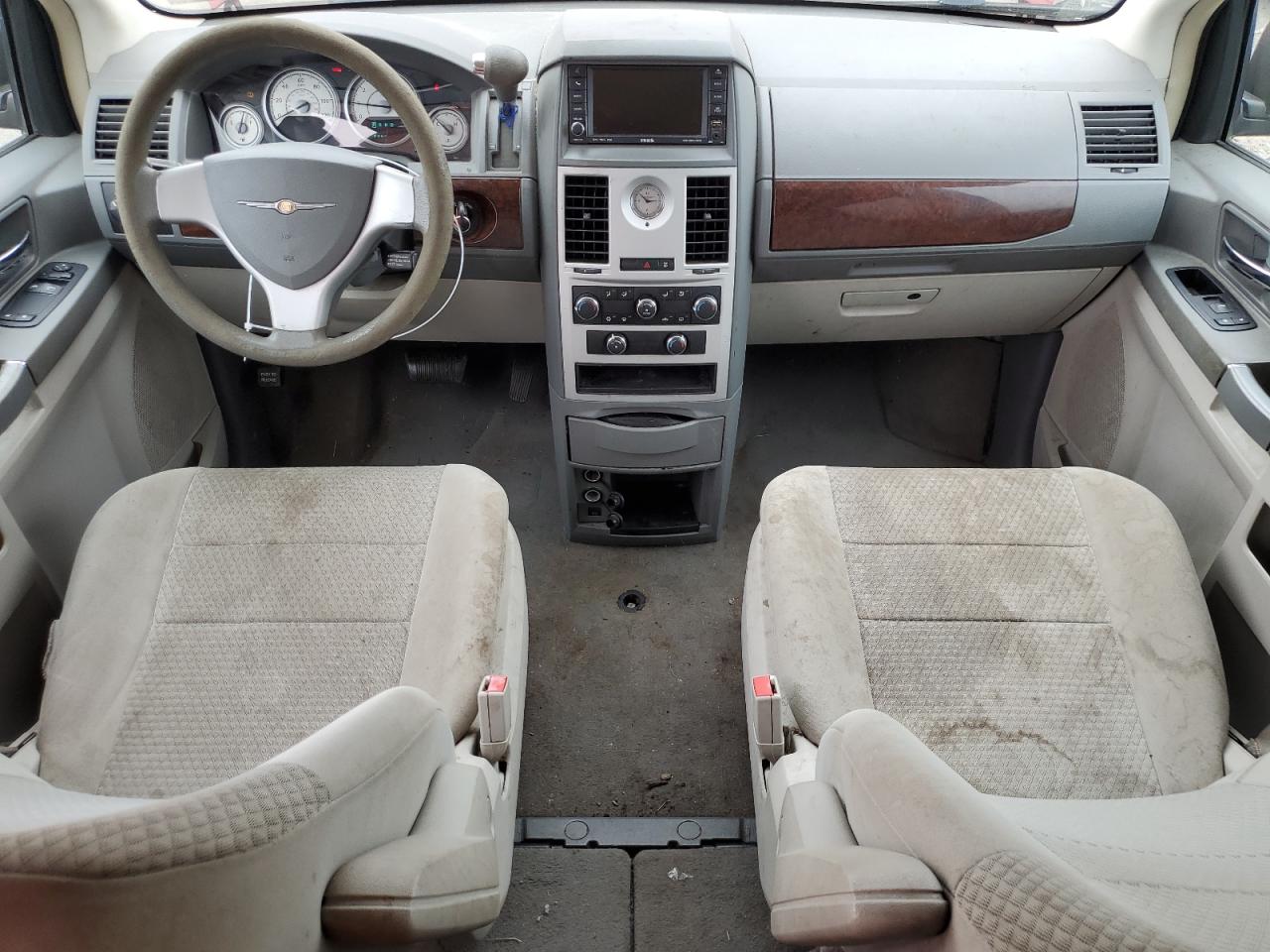2010 Chrysler Town & Country VIN 2A4RR2D15AR365755 Copart auction photo, rear end / side damage thumbnail 8