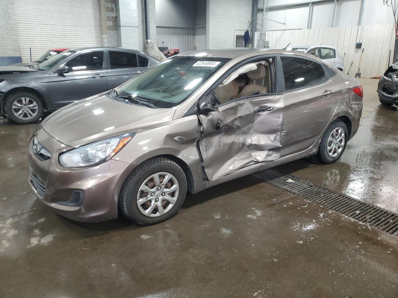 2013 Hyundai Accent VIN KMHCT4AE2DU358815
