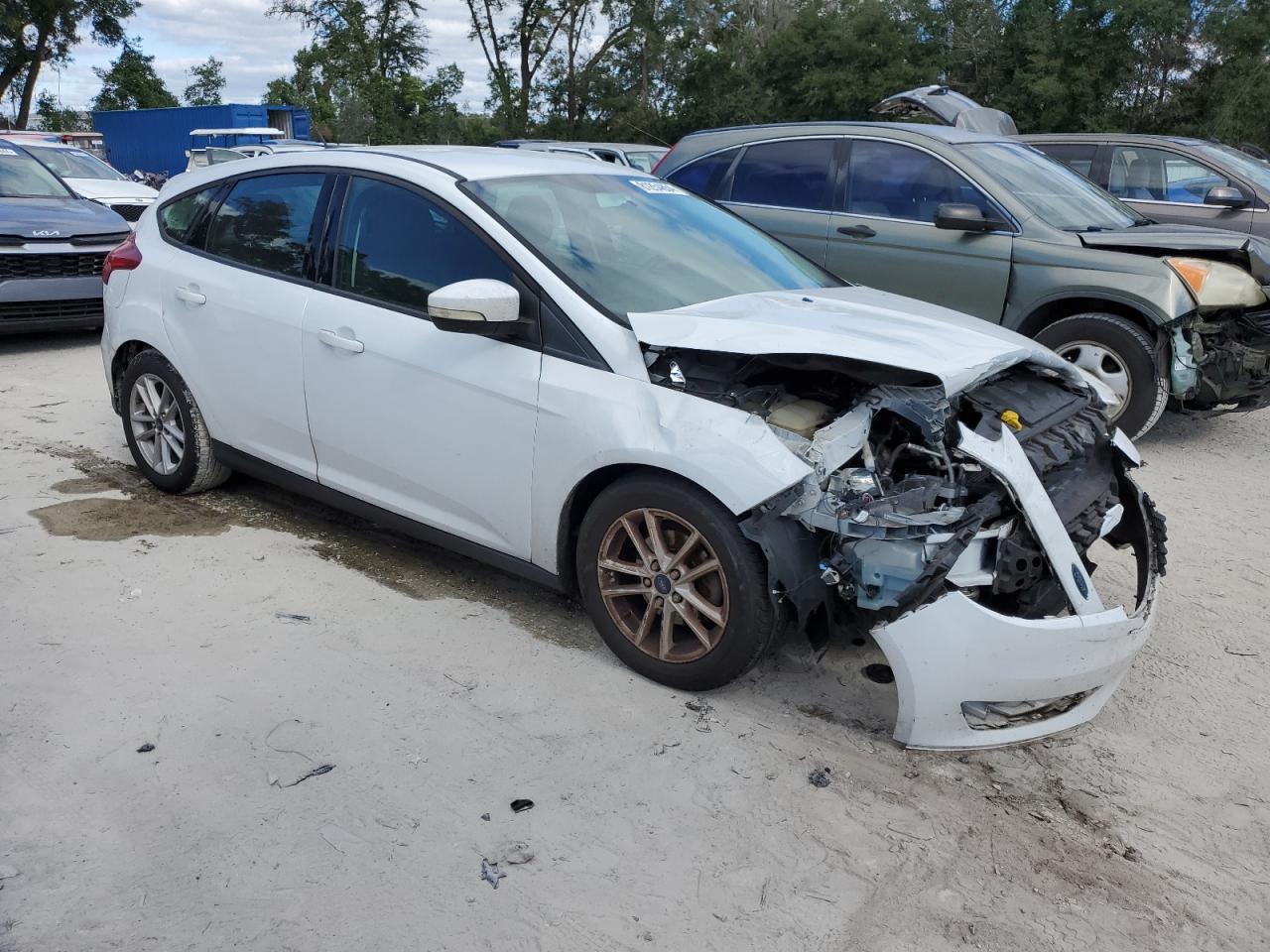 2017 Ford Focus VIN 1FADP3K20HL248603 Copart auction photo, front end / minor dent/scratches damage thumbnail 4