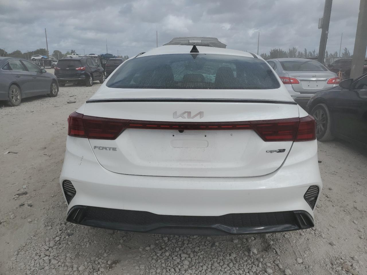 2024 KIA Forte VIN 3KPF54AD0RE726059 Copart auction photo, side / top/roof damage thumbnail 6