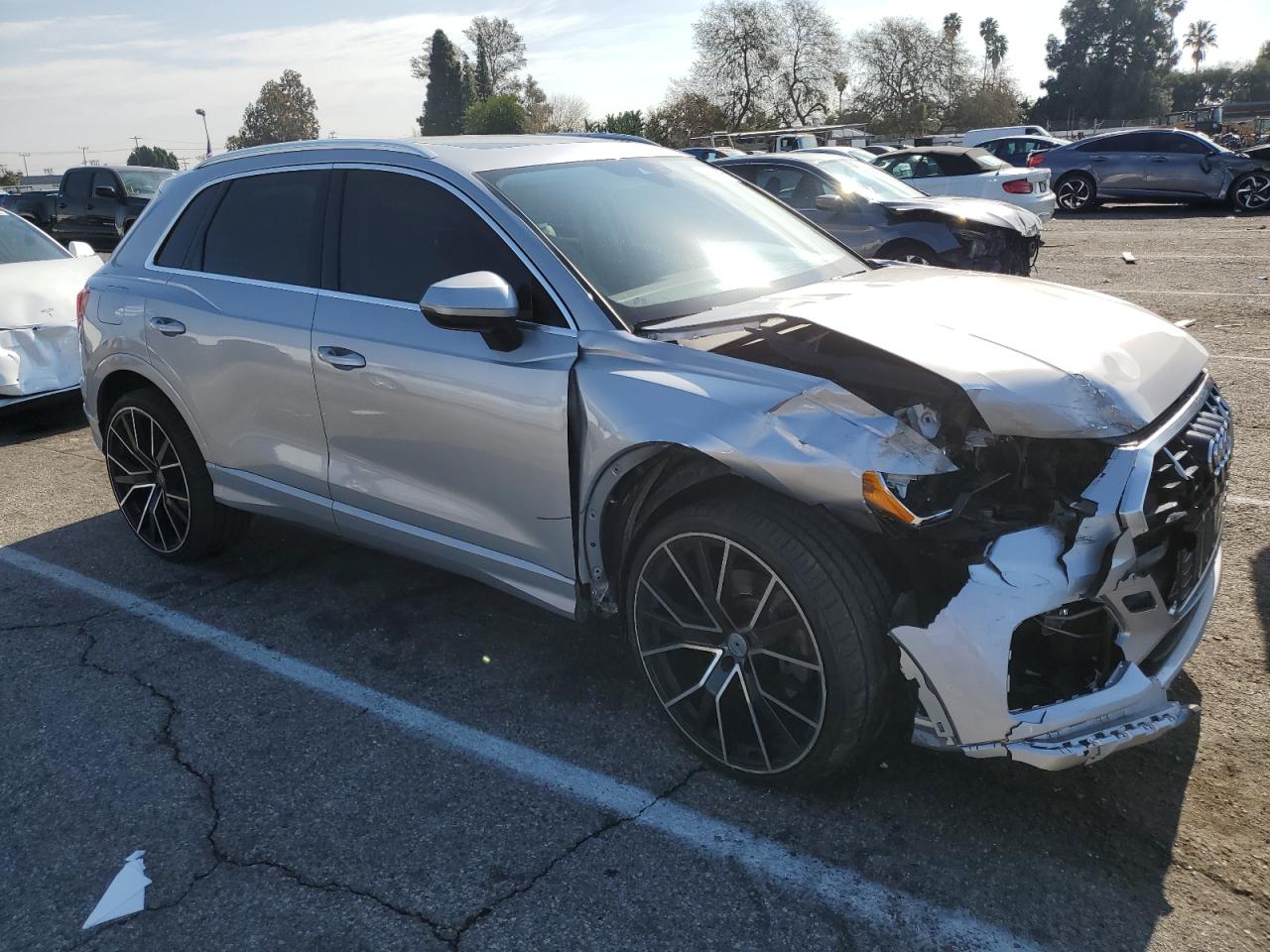 2020 Audi Q3 VIN WA1AECF3XL1028261 Copart auction photo, front end damage thumbnail 4