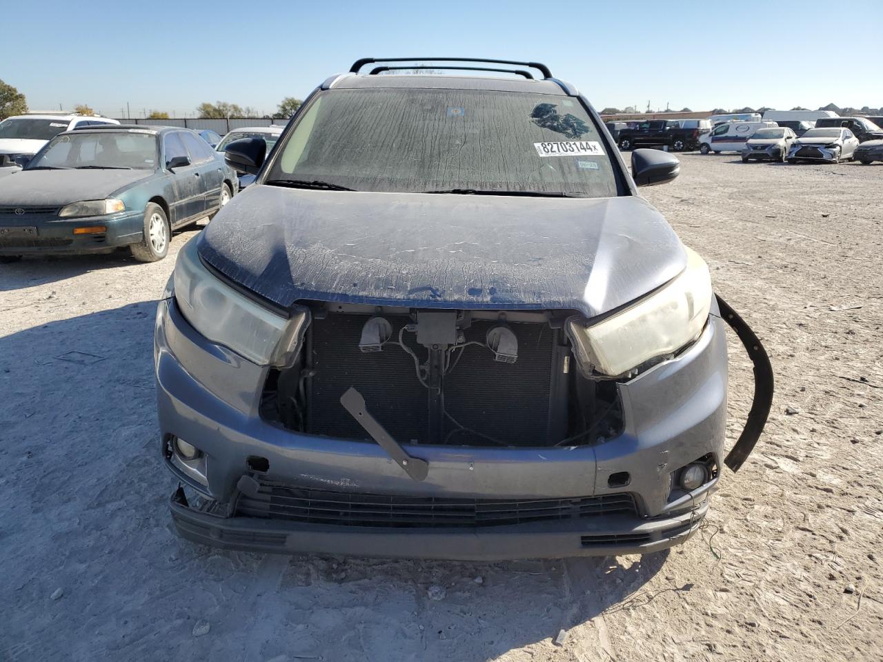 2016 Toyota Highlander VIN 5TDYKRFH0GS149059 Copart auction photo, side / front end damage thumbnail 5