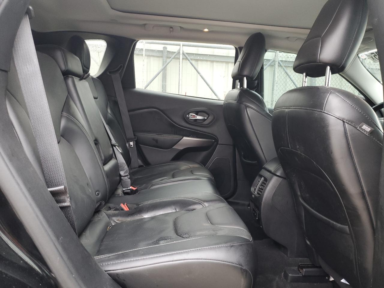 2019 Jeep Grand Cherokee VIN 1C4PJMDN7KD410220 Copart auction photo, all over damage thumbnail 11