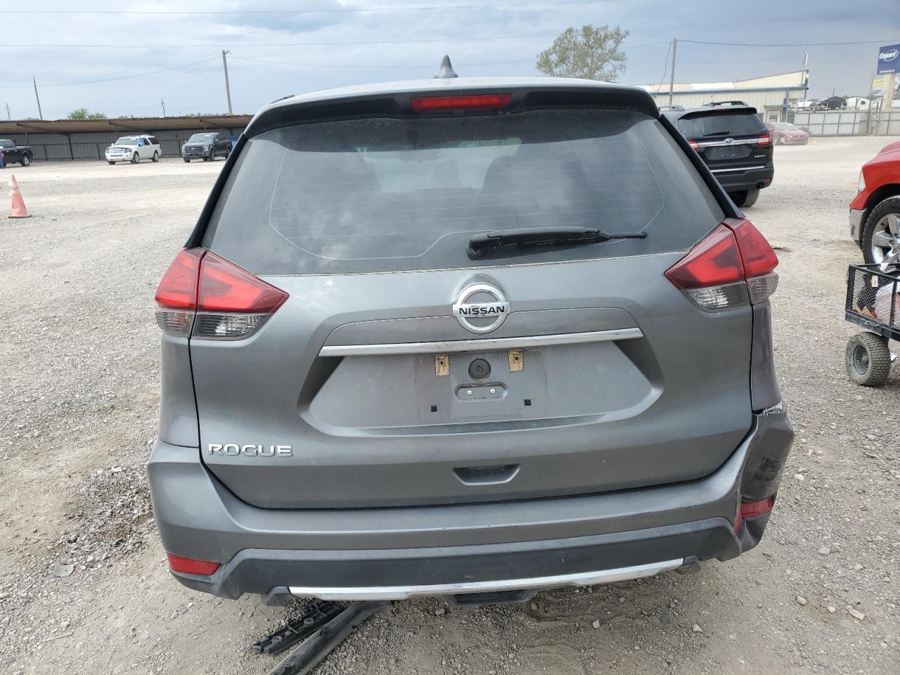 2017 Nissan Rogue VIN 5N1AT2MTXHC842605 Copart auction photo, front end damage thumbnail 6