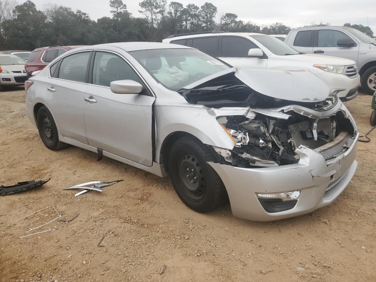 2015 Nissan Altima VIN 1N4AL3AP3FC122163 Copart auction photo, front end / rear end damage thumbnail 4
