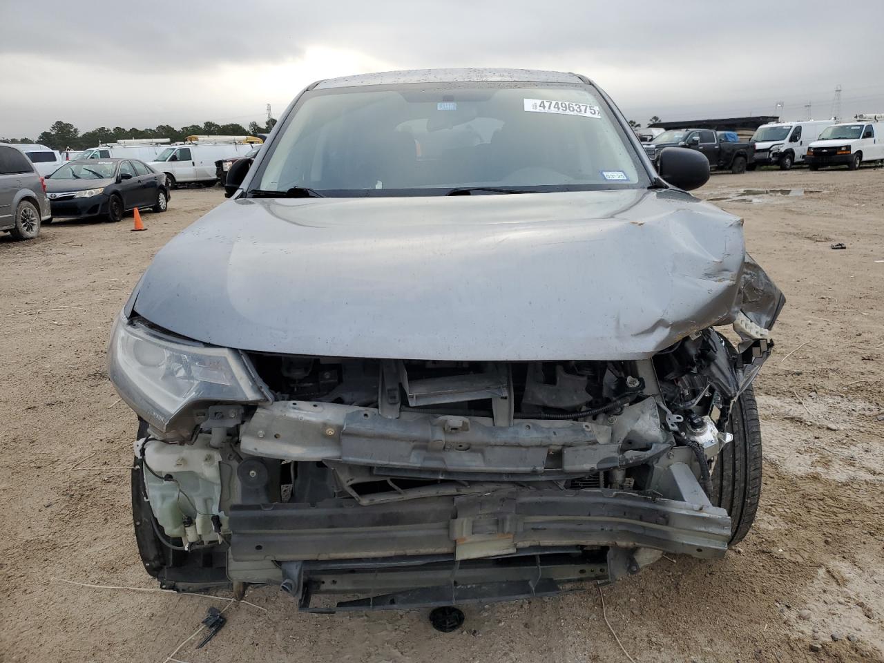 2017 Mitsubishi Outlander VIN JA4AD2A38HZ069811 Copart auction photo, front end / minor dent/scratches damage thumbnail 5