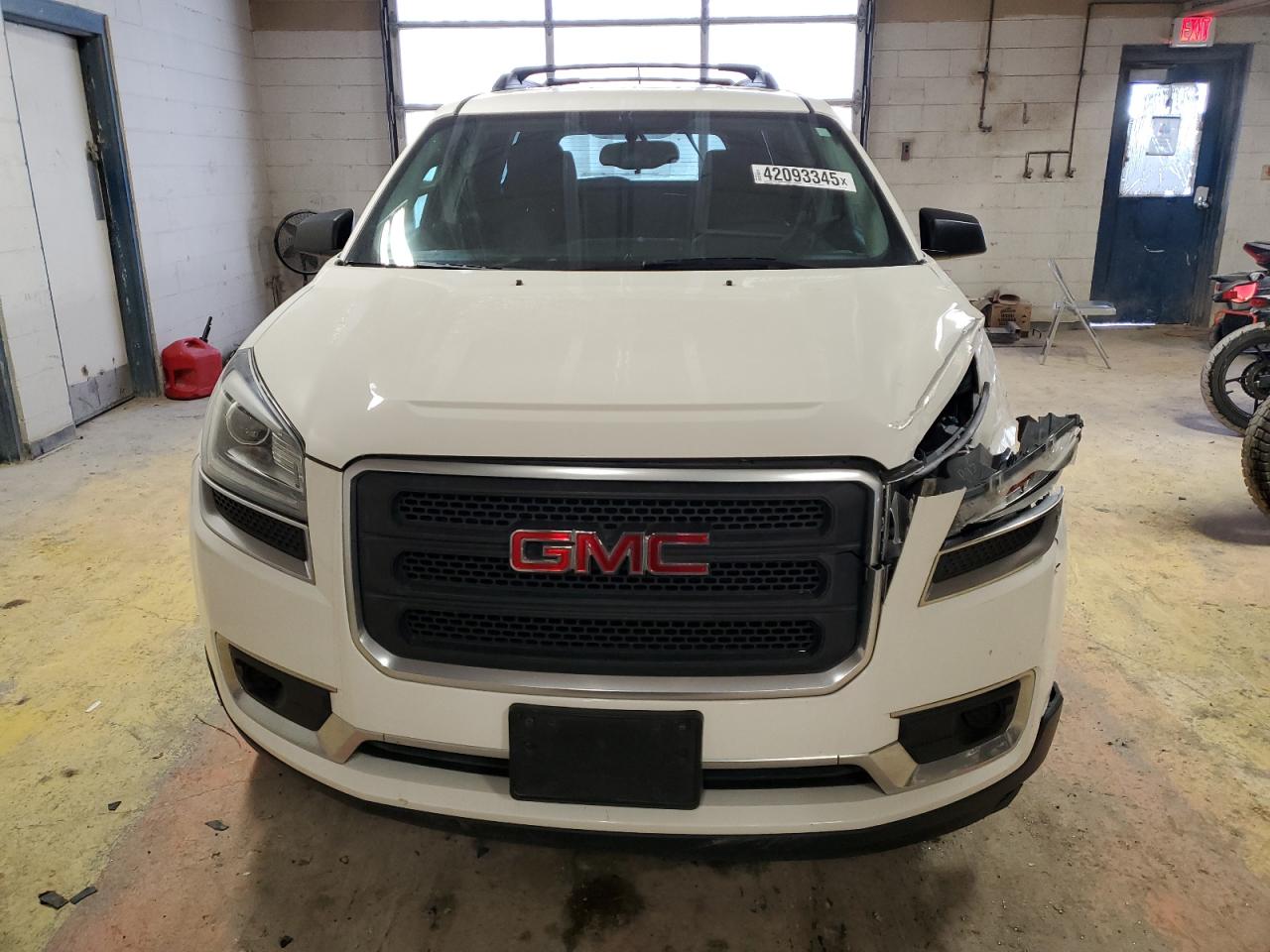 2014 GMC Acadia VIN 1GKKRNED6EJ251361 Copart auction photo, front end / minor dent/scratches damage thumbnail 5