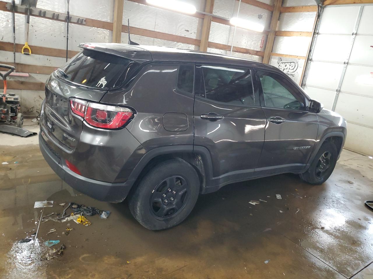 2018 Jeep Compass VIN 3C4NJCAB1JT361780 Copart auction photo, side damage thumbnail 3