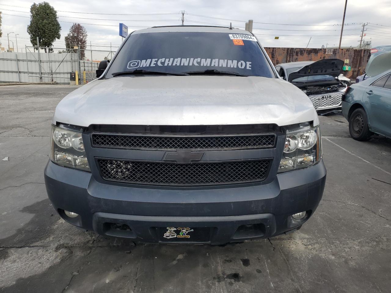 2014 Chevrolet Tahoe VIN 1GNSKBE02ER236862 Copart auction photo, front end / side damage thumbnail 5