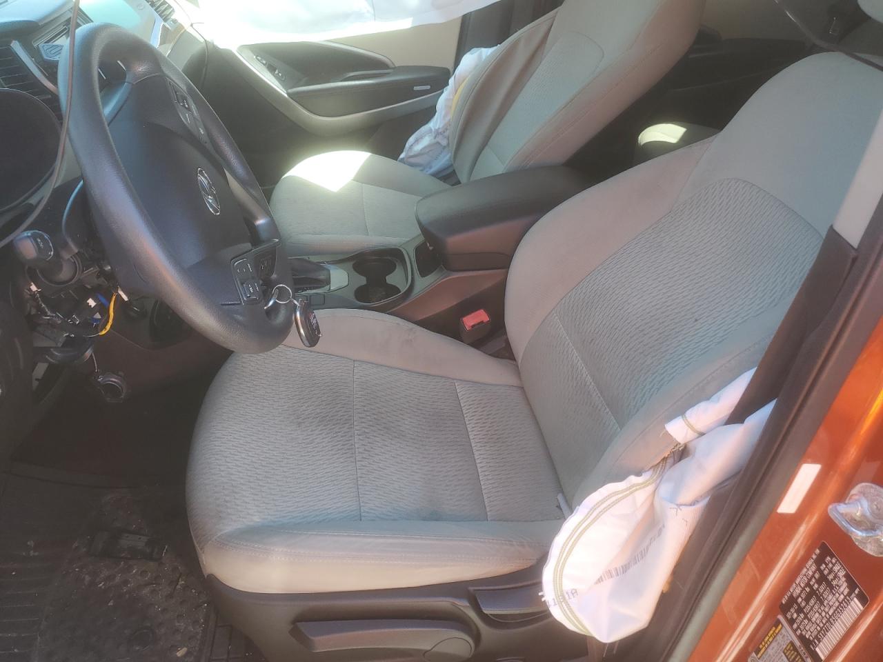 2016 Hyundai Santa Fe VIN 5XYZTDLB5GG352613 Copart auction photo, vandalism / front end damage thumbnail 7