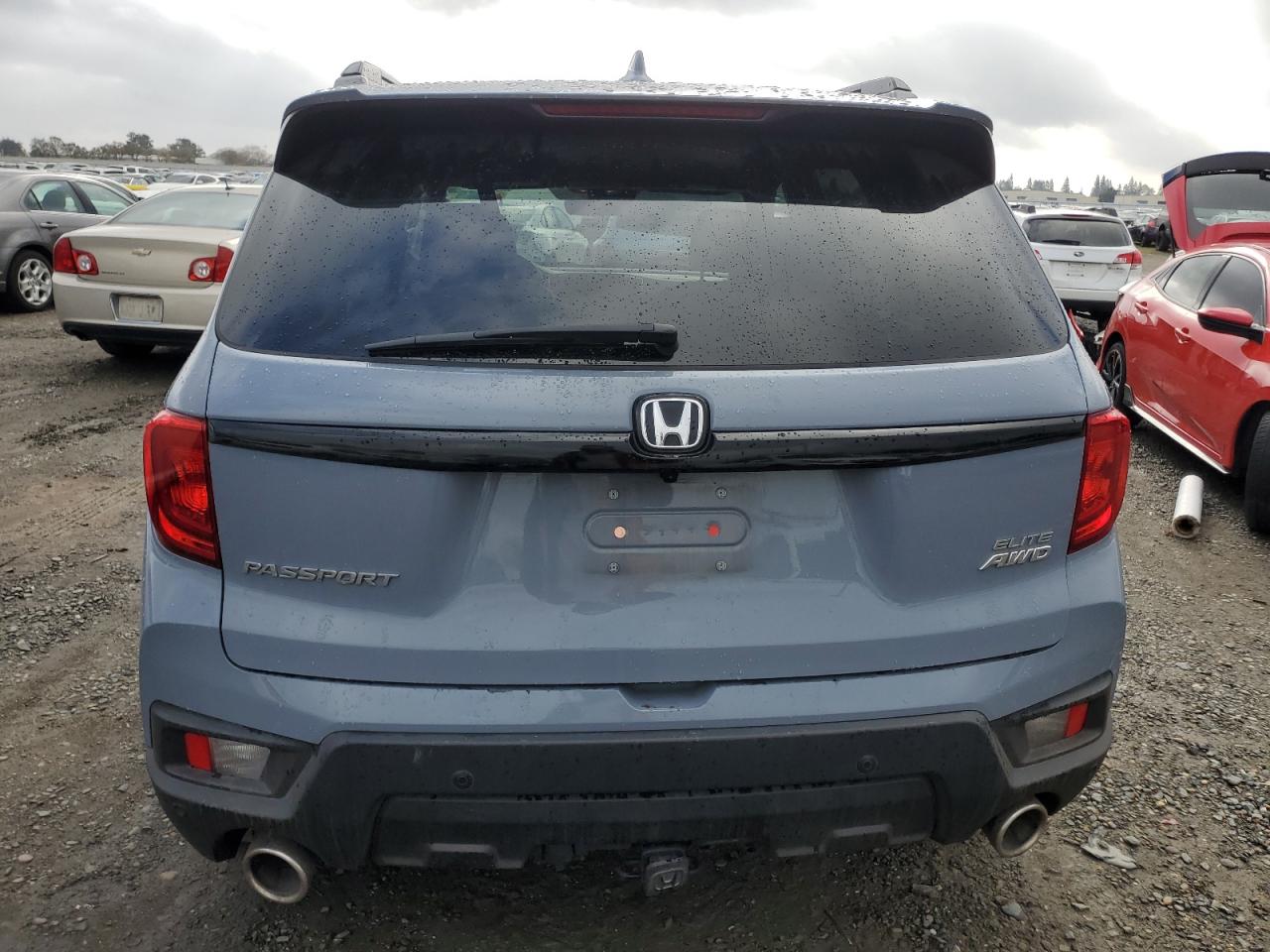 2022 Honda Passport VIN 5FNYF8H09NB014539 Copart auction photo, all over damage thumbnail 6