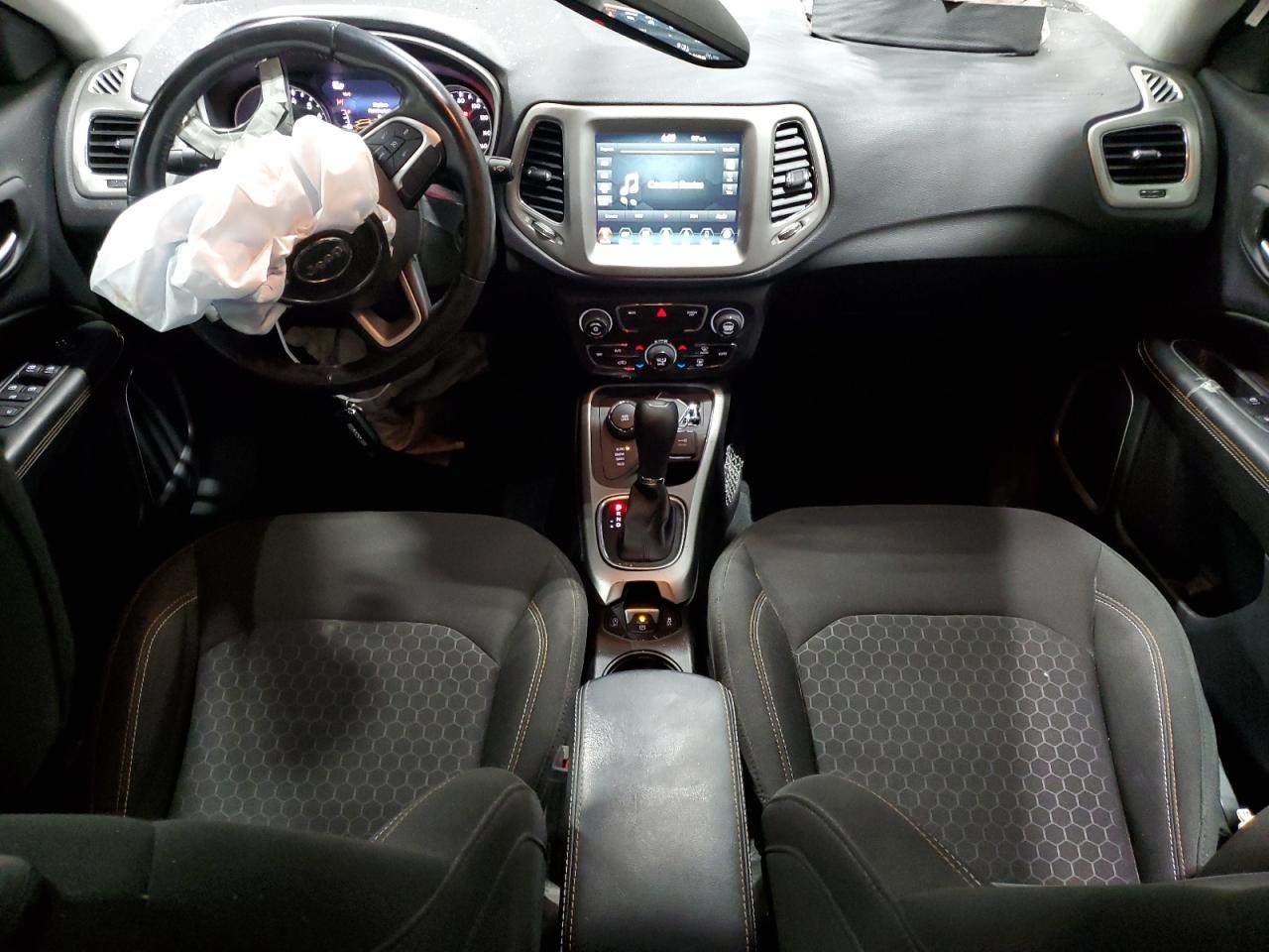 2020 Jeep Compass VIN 3C4NJDAB3LT167566 Copart auction photo, front end / side damage thumbnail 8
