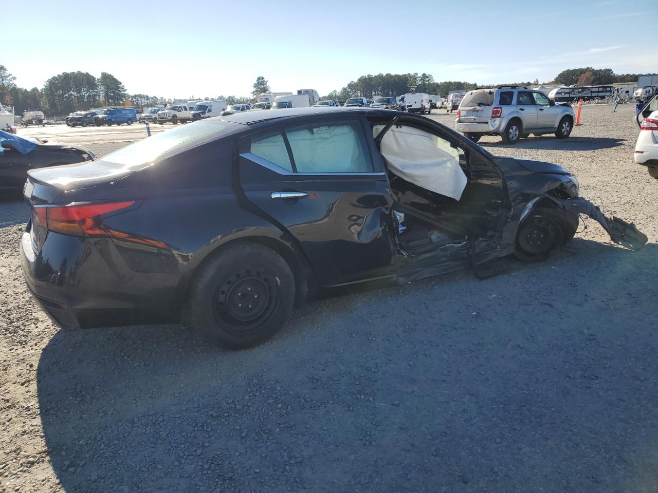 2020 Nissan Altima VIN 1N4BL4BV8LC238963 Copart auction photo, all over damage thumbnail 3