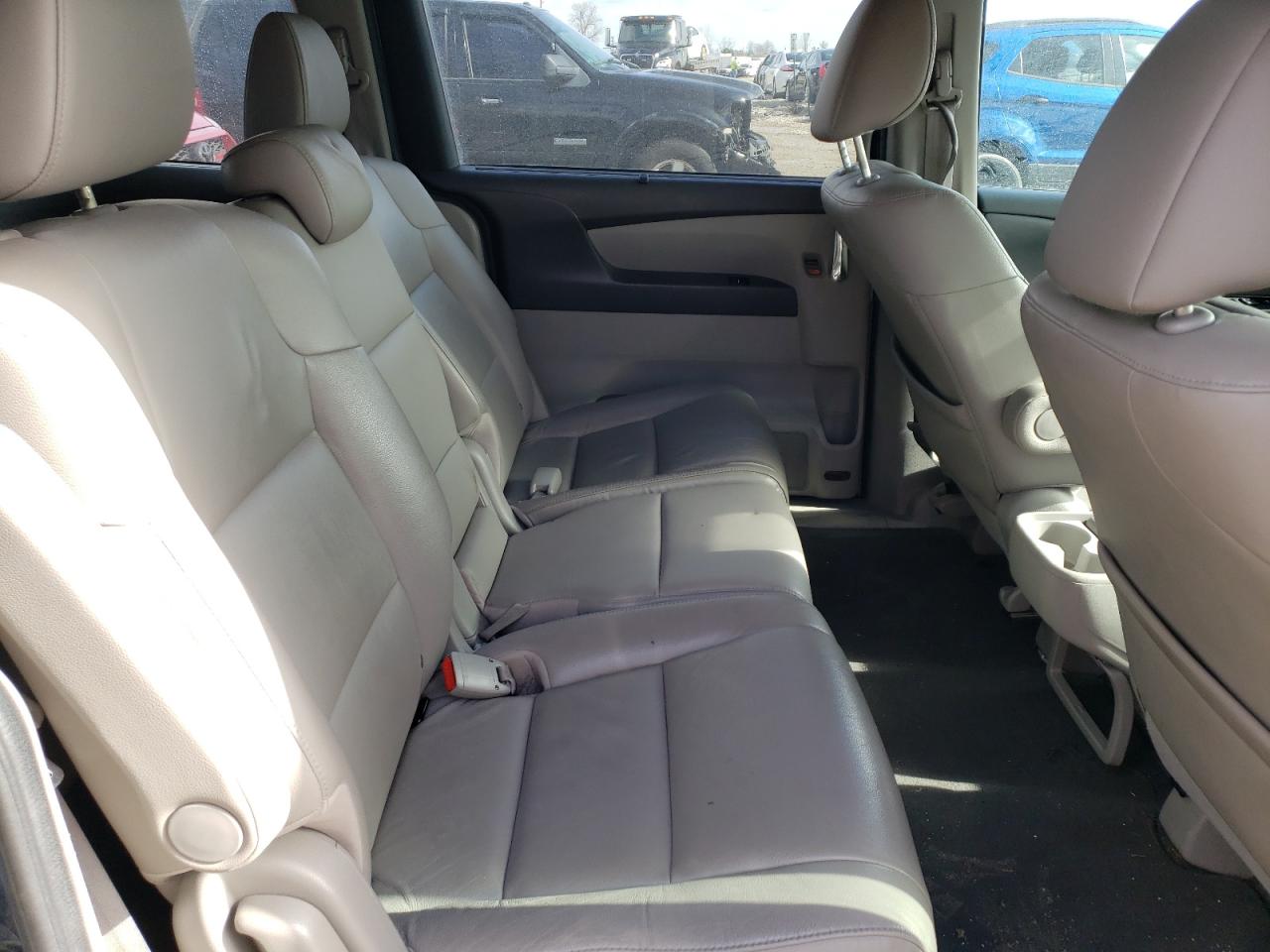 2014 Honda Odyssey VIN 5FNRL5H63EB106326 Copart auction photo, front end / minor dent/scratches damage thumbnail 11