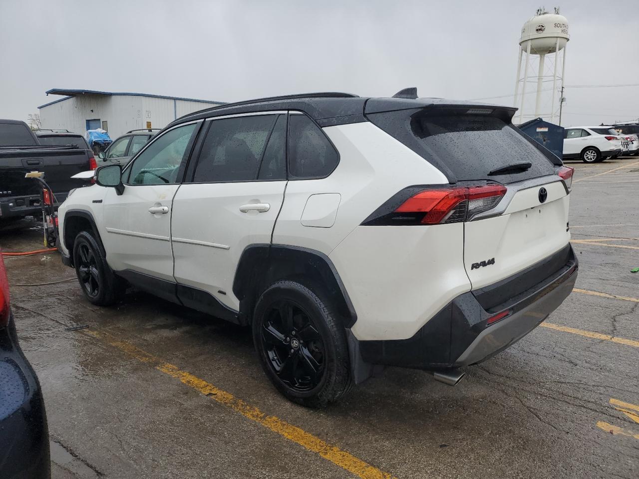 2019 Toyota RAV 4 VIN 2T3EWRFV1KW026990 Copart auction photo, front end damage thumbnail 2