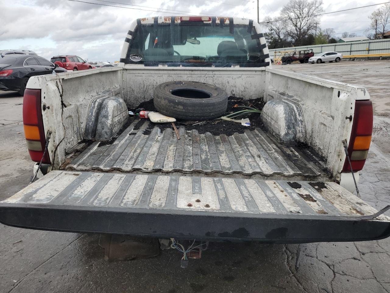 2000 Chevrolet Silverado VIN 2GCEK19T3Y1256488 Copart auction photo, front end / side damage thumbnail 12