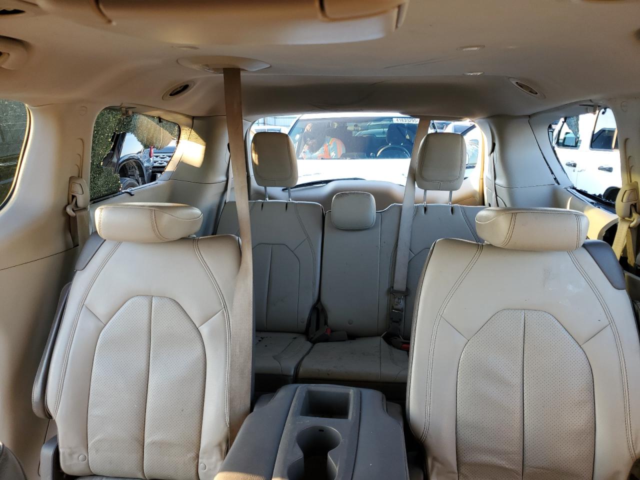2018 Chrysler Pacifica VIN 2C4RC1BG6JR104806 Copart auction photo, all over damage thumbnail 10
