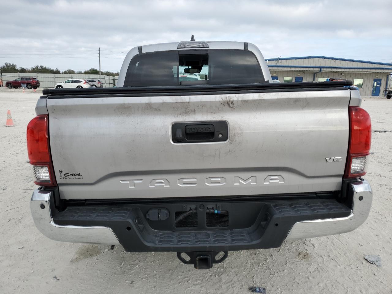 2020 Toyota Tacoma VIN 3TMAZ5CN4LM123400 Copart auction photo, all over / minor dent/scratches damage thumbnail 6
