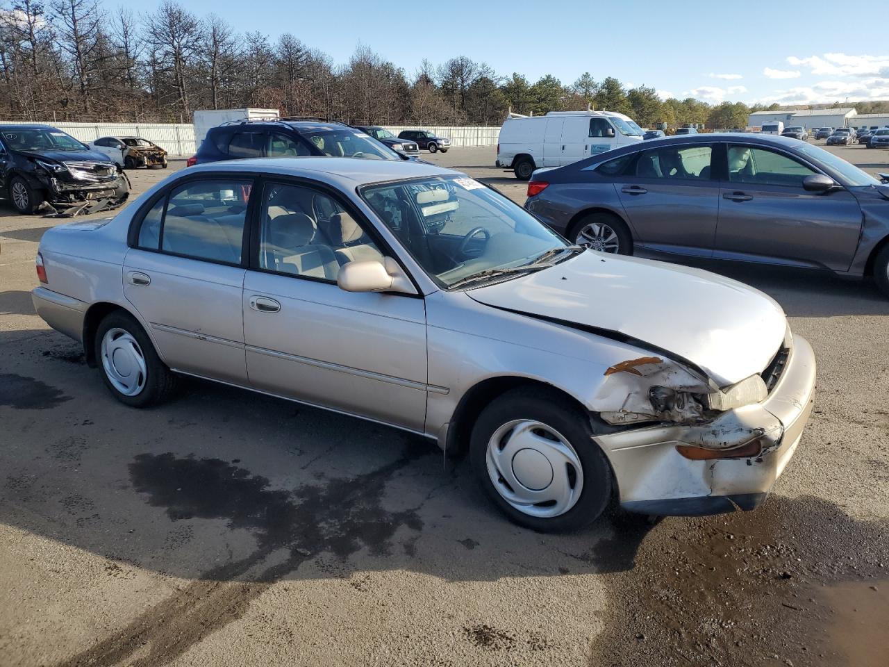 1997 Toyota Corolla VIN 2T1BB02E8VC206983 Copart auction photo, front end / minor dent/scratches damage thumbnail 4