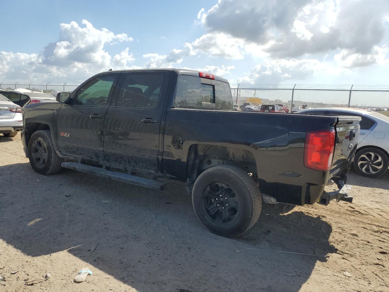 2018 Chevrolet Silverado VIN 3GCUKSEC7JG186532 Copart auction photo, rear end / minor dent/scratches damage thumbnail 2