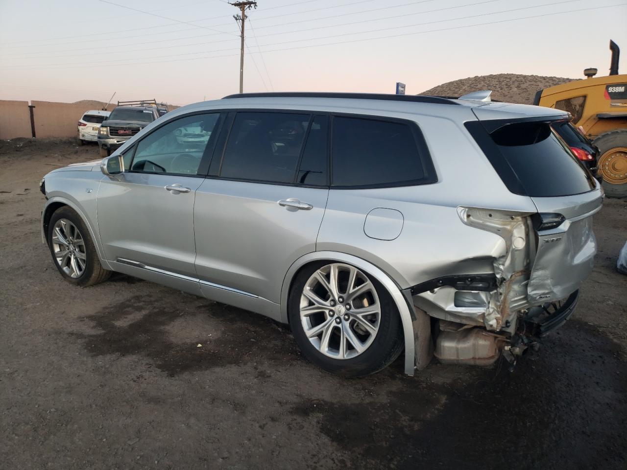 2020 Cadillac XT6 VIN 1GYKPGRS8LZ216836 Copart auction photo, front end / rear end damage thumbnail 2