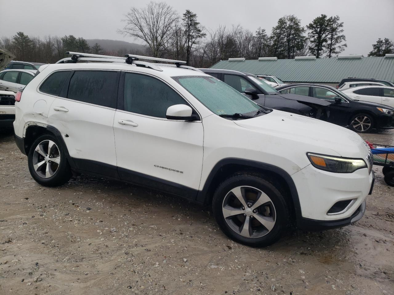 2019 Jeep Grand Cherokee VIN 1C4PJMDX7KD356404 Copart auction photo, side / undercarriage damage thumbnail 4