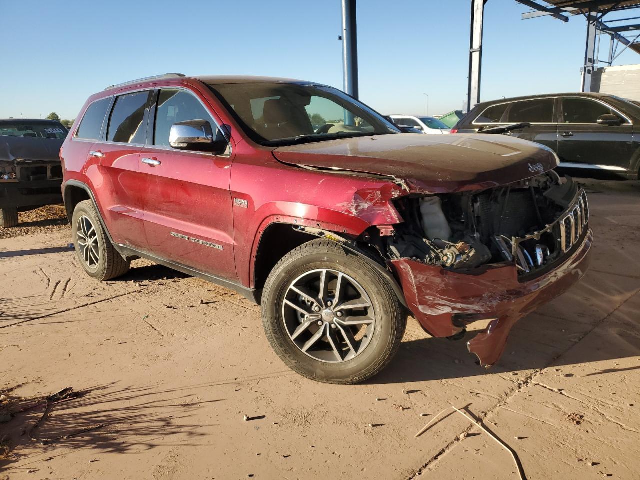 2017 Jeep Grand Cherokee VIN 1C4RJFBTXHC835399 Copart auction photo, front end / side damage thumbnail 4