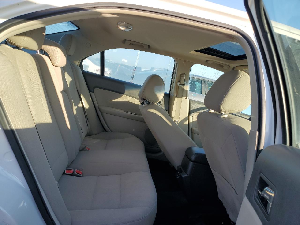 2012 Ford Fusion VIN 3FADP0L3XCR397827 Copart auction photo, minor dent/scratches damage thumbnail 10
