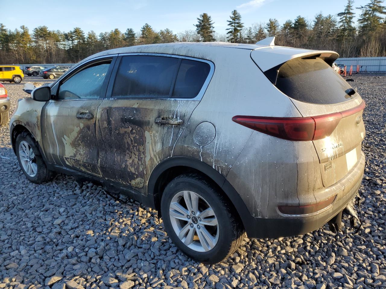 2017 KIA Sportage VIN KNDPMCAC5H7034371 Copart auction photo, burn damage thumbnail 2