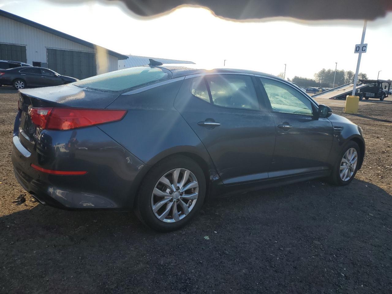 2015 KIA Optima VIN 5XXGN4A71FG394859 Copart auction photo, side / mechanical damage thumbnail 3