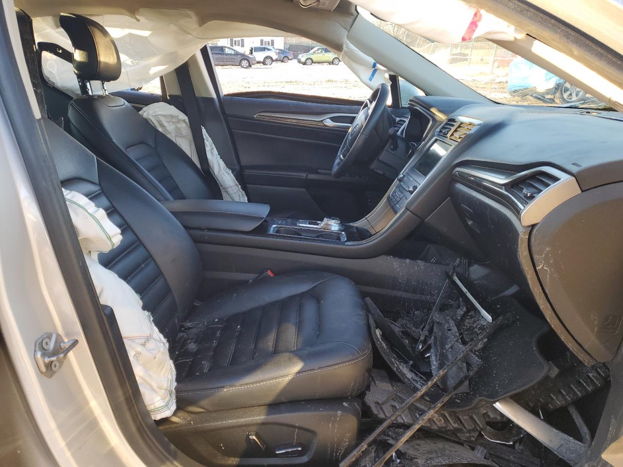 2019 Ford Fusion VIN 3FA6P0MU5KR109355 Copart auction photo, all over / minor dent/scratches damage thumbnail 7