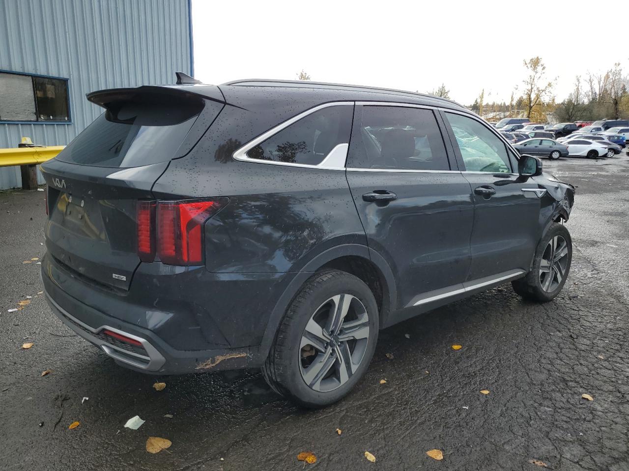 2023 KIA Sorento VIN KNDRHDLG2P5129015 Copart auction photo, front end / side damage thumbnail 3