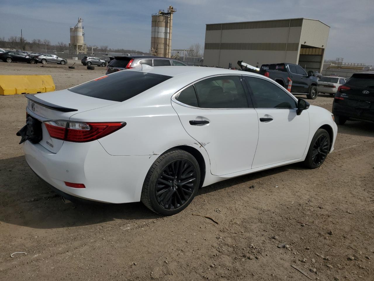 2015 Lexus ES VIN JTHBK1GG4F2171356 Copart auction photo, biohazard/chemical / vandalism damage thumbnail 3