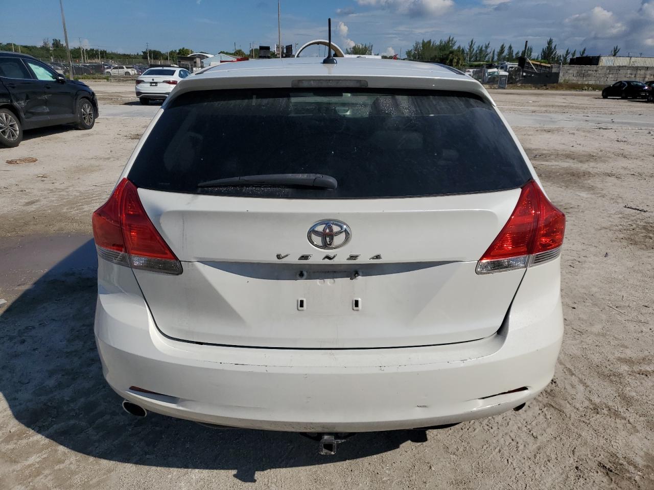 2010 Toyota Venza VIN 4T3ZK3BB4AU021075 Copart auction photo, front end / minor dent/scratches damage thumbnail 6