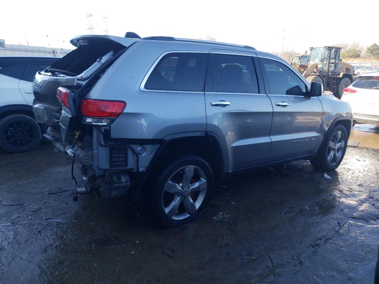 2015 Jeep Grand Cherokee VIN 1C4RJFBG1FC205402 Copart auction photo, rear end damage thumbnail 3