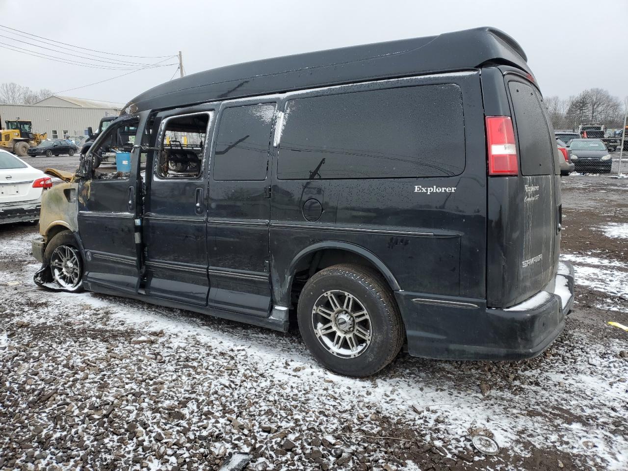 2014 GMC Savana VIN 1GDS8DC41E1157444 Copart auction photo, burn damage thumbnail 2