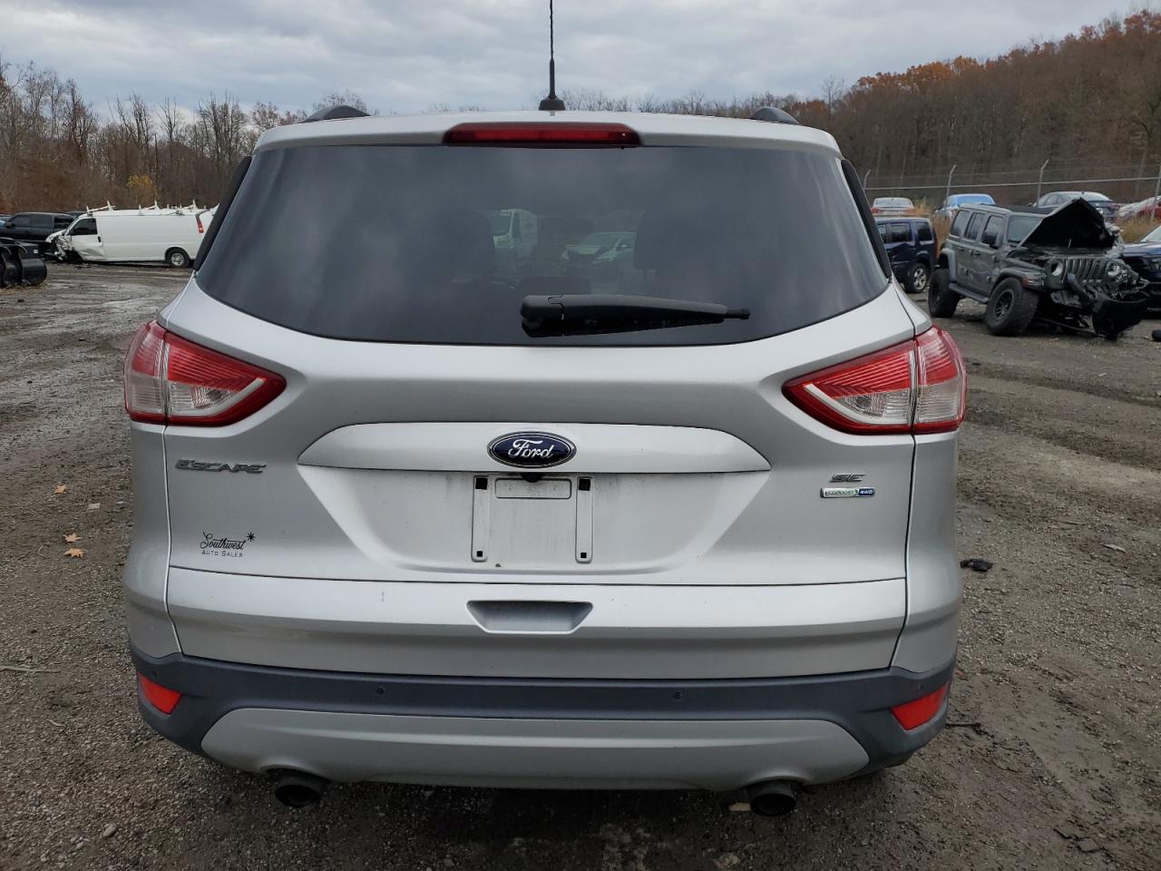 2015 Ford Escape VIN 1FMCU9GX5FUB18177 Copart auction photo, minor dent/scratches damage thumbnail 6