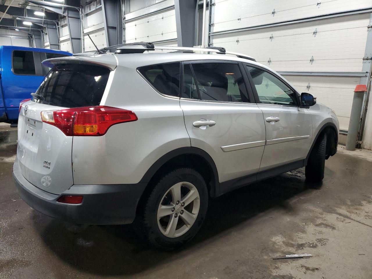 2014 Toyota RAV 4 VIN 2T3RFREV1EW136221 Copart auction photo, side / front end damage thumbnail 3