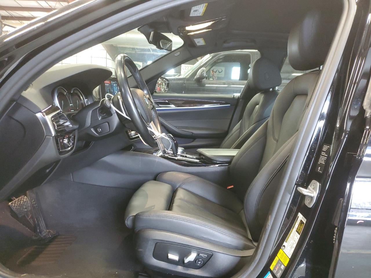 2018 BMW 5er VIN WBAJB1C53JB374505 Copart auction photo, front end / minor dent/scratches damage thumbnail 7