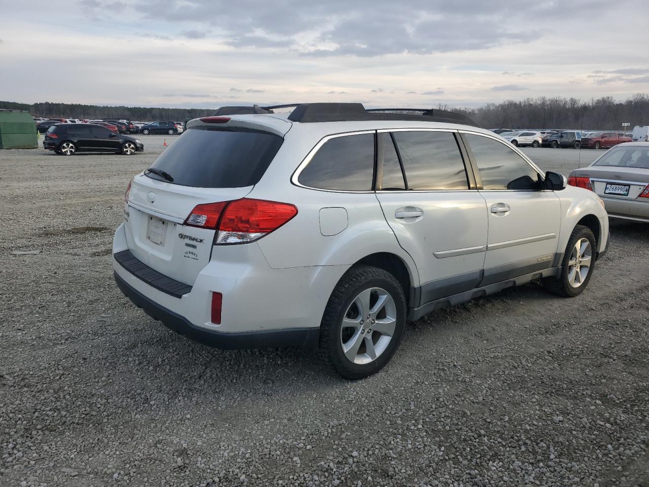 2013 Subaru Outback VIN 4S4BRCKC7D3290566 Copart auction photo, mechanical damage thumbnail 3
