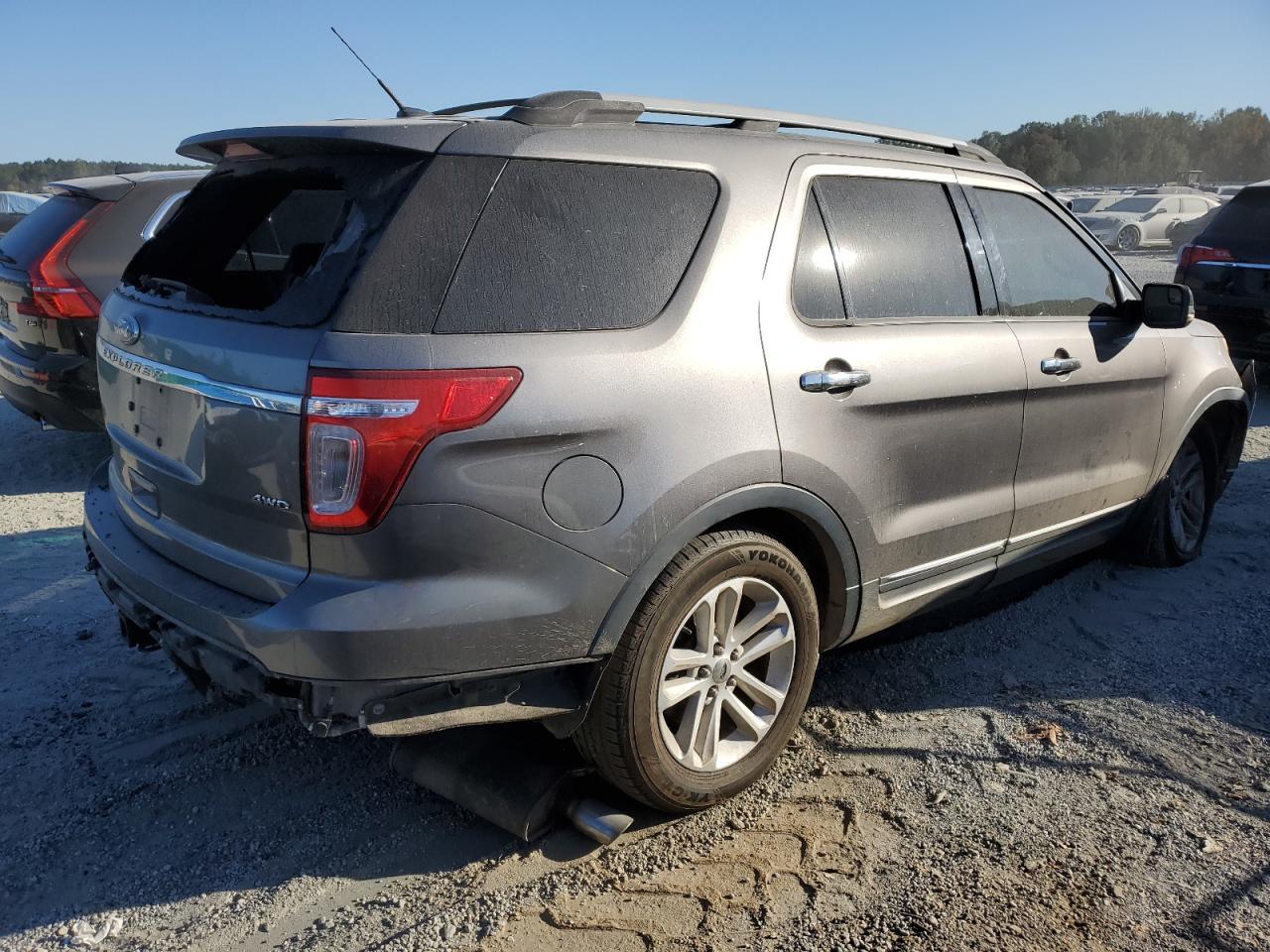 2011 Ford Explorer VIN 1FMHK8D81BGA88381 Copart auction photo, undercarriage / front end damage thumbnail 3
