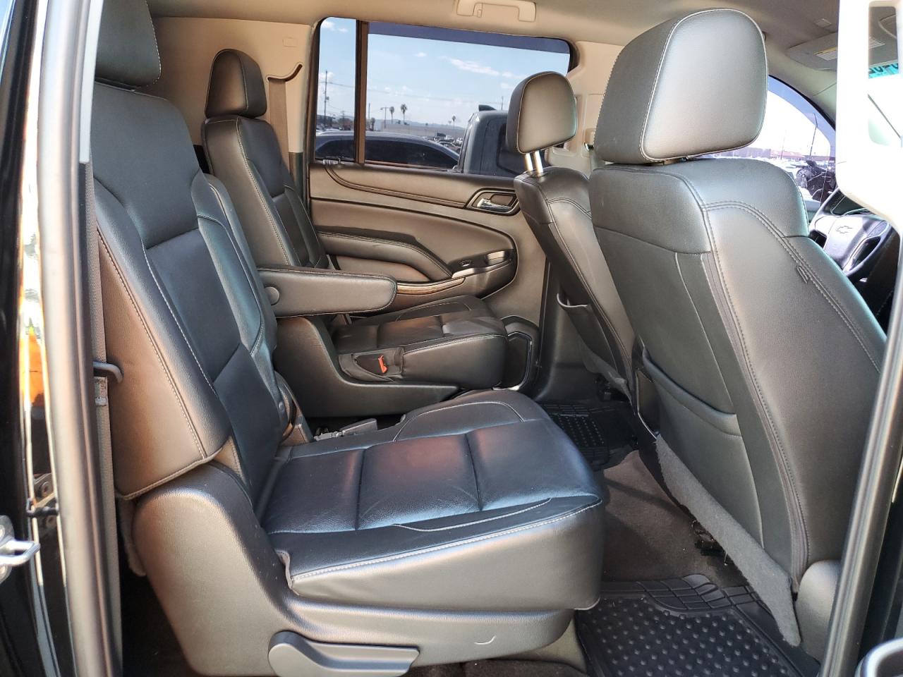 2018 Chevrolet Suburban VIN 1GNSCHKCXJR361424 Copart auction photo, all over damage thumbnail 11