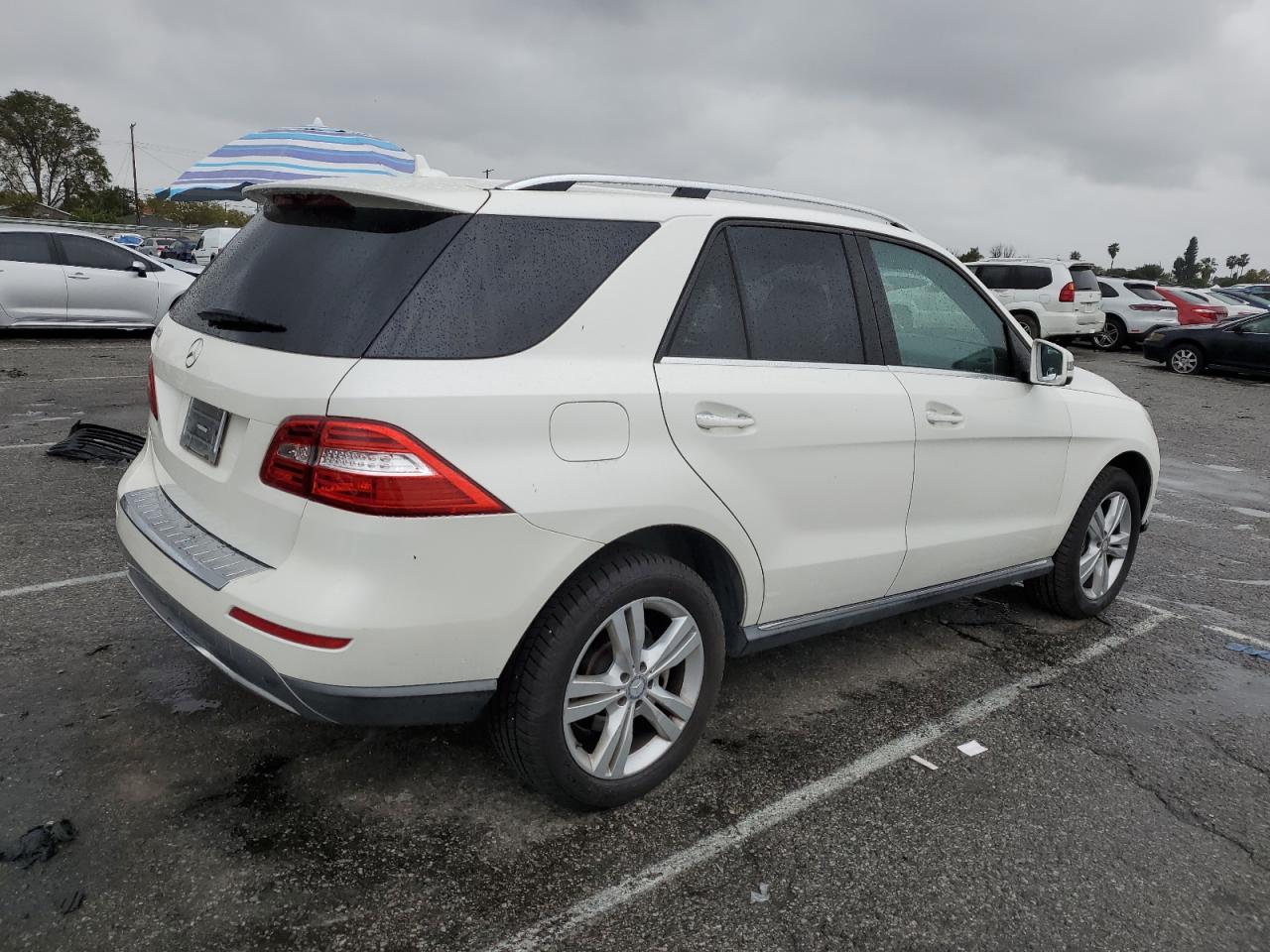 2014 Mercedes-Benz M-klasse VIN 4JGDA5JB1EA398506 Copart auction photo, mechanical / minor dent/scratches damage thumbnail 3