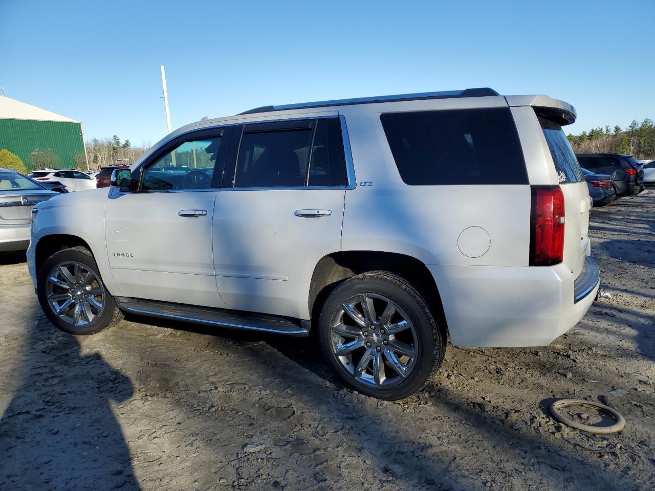2016 Chevrolet Tahoe VIN 1GNSKCKC5GR171867 Copart auction photo, front end / minor dent/scratches damage thumbnail 2